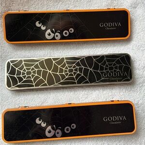 🎃 “Vintage Godiva Halloween Collectible Tins – Set of 3 (Early 2000s)”
